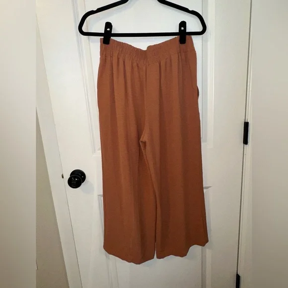 Women's Nine West High Rise Wide-Leg Crop Pants - Picture 9 of 11